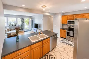 3761 Hermes Dr, Cincinnati, OH 45247 - Photo 6