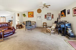 911 Lakeside Dr, Springfield Township, OH 45231 - Photo 20