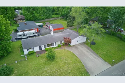 911 Lakeside Drive, Springfield Township, OH 45231 - Photo 2