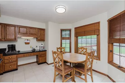 4139 Abbeygate Drive, Beavercreek, OH 45430 - Photo 12
