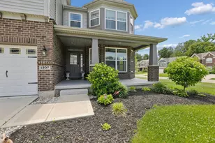 1307 Autumn Run Dr, Hamilton Township, OH 45039 - Photo 2