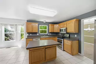 1087 Kingsview Ct, Maineville, OH 45039 - Photo 2