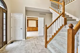 1118 Glen Echo Ln, Miami Township, OH 45150 - Photo 2