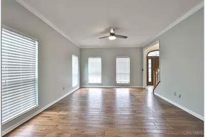 1118 Glen Echo Lane, Miami Township, OH 45150 - Photo 4