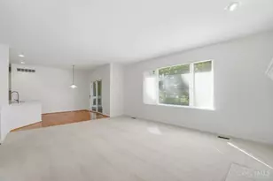9388 Hickory Hill Ct, Loveland, OH 45140 - Photo 8