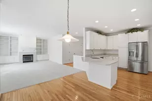 9388 Hickory Hill Ct, Loveland, OH 45140 - Photo 12