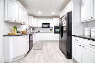 320 E 9th St, Manchester, OH 45144 - Photo 6