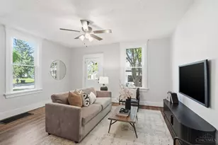 5312 Ravenna St, Cincinnati, OH 45227 - Photo 2