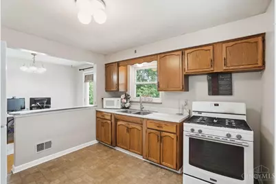 3318 Stevie Lane, Cincinnati, OH 45239 - Photo 18