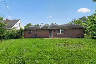 1903 Roosevelt Ave, Springfield Township, OH 45240 - Photo 2