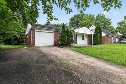 1903 Roosevelt Avenue, Springfield Township, OH 45240 - Photo 6