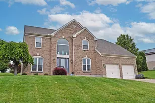2150 Deer Meadow Dr, Springfield Township, OH 45240 - Photo 2