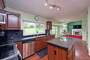 2150 Deer Meadow Dr, Springfield Township, OH 45240 - Photo 12