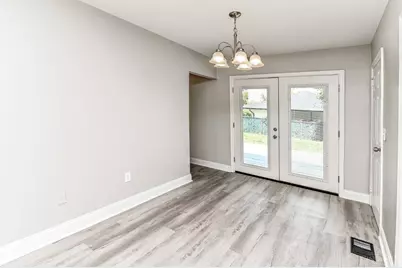1316 Landis Lane, Springfield Township, OH 45231 - Photo 10
