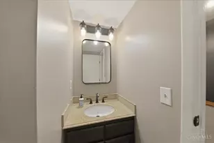 2138 Ohio Ave, Cincinnati, OH 45219 - Photo 44