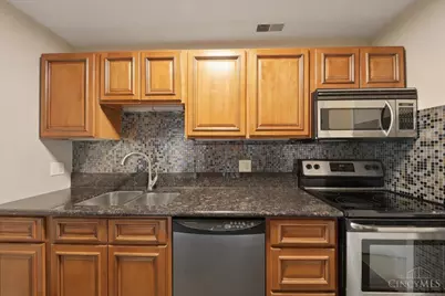 2138 Ohio Avenue, Cincinnati, OH 45219 - Photo 18