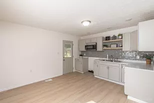 1361 Kylemore Dr, Xenia, OH 45385 - Photo 8