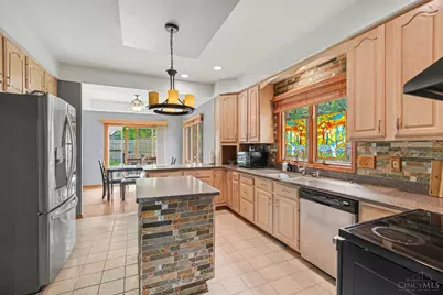 5912 Bridgeview Court, Cincinnati, OH 45248 - Photo 8