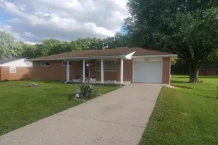 467 E Lomar Ave, Carlisle, OH 45005 - Photo 1