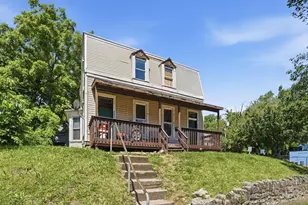 4569 N Edgewood Ave, Cincinnati, OH 45232 - Photo 2