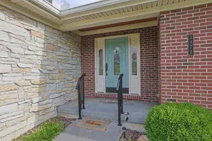5972 W Fork Rd, Green Township, OH 45247 - Photo 6