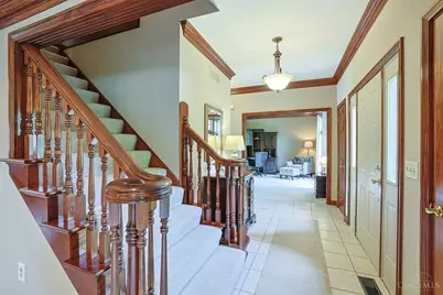 638 Primrose Lane, Tipp City, OH 45371 - Photo 2