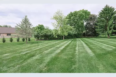 638 Primrose Lane, Tipp City, OH 45371 - Photo 38