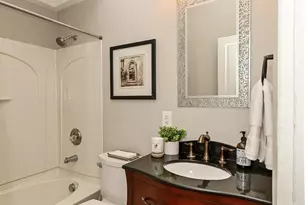 4235 Vine St, Cincinnati, OH 45217 - Photo 24