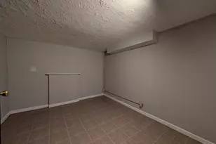 8829 Mockingbird Ln, Springfield Township, OH 45231 - Photo 22