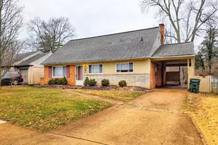 8829 Mockingbird Ln, Springfield Township, OH 45231 - Photo 2