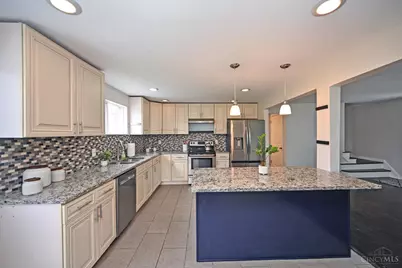 10178 Zig Zag Road, Blue Ash, OH 45242 - Photo 16