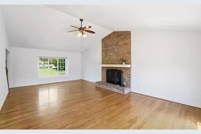 7813 Meadowcreek Drive, Cincinnati, OH 45244 - Photo 12