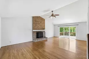 7813 Meadowcreek Dr, Cincinnati, OH 45244 - Photo 8
