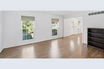 7813 Meadowcreek Drive, Cincinnati, OH 45244 - Photo 28