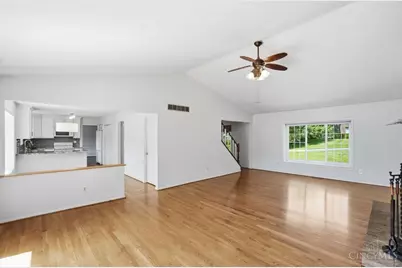 7813 Meadowcreek Drive, Cincinnati, OH 45244 - Photo 14