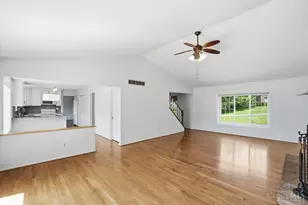 7813 Meadowcreek Dr, Cincinnati, OH 45244 - Photo 14