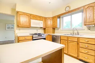 1667 Clemson Cir, Cincinnati, OH 45255 - Photo 8
