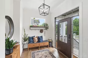 1228 Grace Ave, Cincinnati, OH 45208 - Photo 2