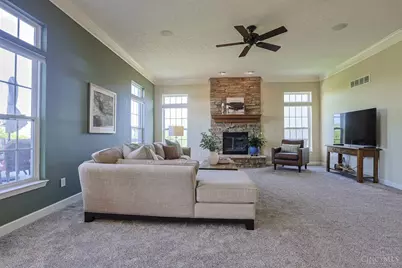 8629 Red Hawk Court, Cincinnati, OH 45251 - Photo 4