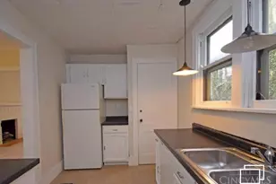 705 Riddle Rd, Cincinnati, OH 45220 - Photo 8