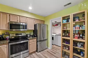1123 Wittshire Ln, Cincinnati, OH 45255 - Photo 12