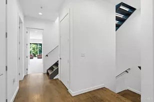404 Baum St, Cincinnati, OH 45202 - Photo 18