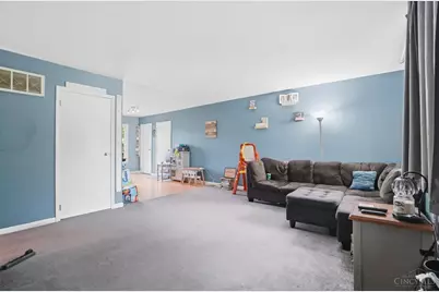 9671 Wildbrook Lane, Springfield Township, OH 45231 - Photo 6