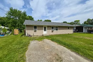 5464 Oak Grove Ave, Blanchester, OH 45107 - Photo 2