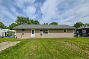 5464 Oak Grove Ave, Blanchester, OH 45107 - Photo 1