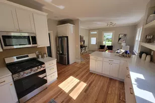 103 W Sharon Rd, Glendale, OH 45246 - Photo 6