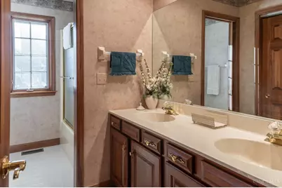 5025 Oakview Drive, Middletown, OH 45042 - Photo 40