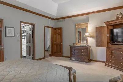 5025 Oakview Drive, Middletown, OH 45042 - Photo 16