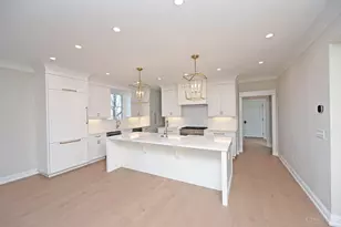 1080 Tuscany Pl, Cincinnati, OH 45226 - Photo 8