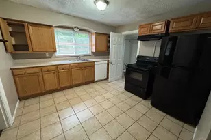 2484 Montana Ave, Cincinnati, OH 45211 - Photo 4